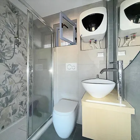 M460 - Marcelli, Trilocale Con Terrazzo Attrezzato Lejlighed *